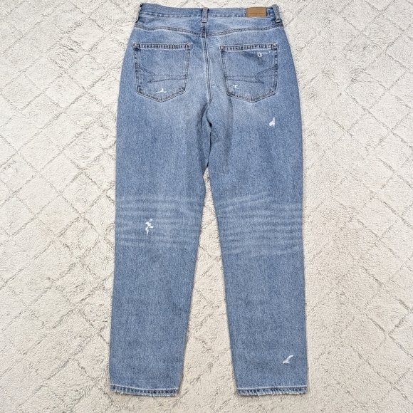 American Eagle Jeans Women's 6 Blue Light Wash Mom High Rise Roomy 28” - Picture 8 of 8